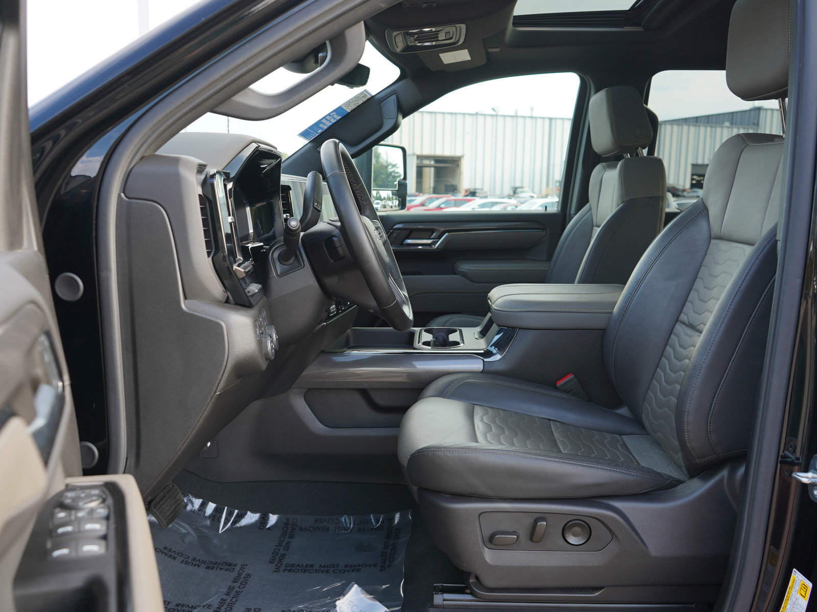 Used 2024 Chevrolet Silverado 2500 ZR2 w/ Technology Package image 25