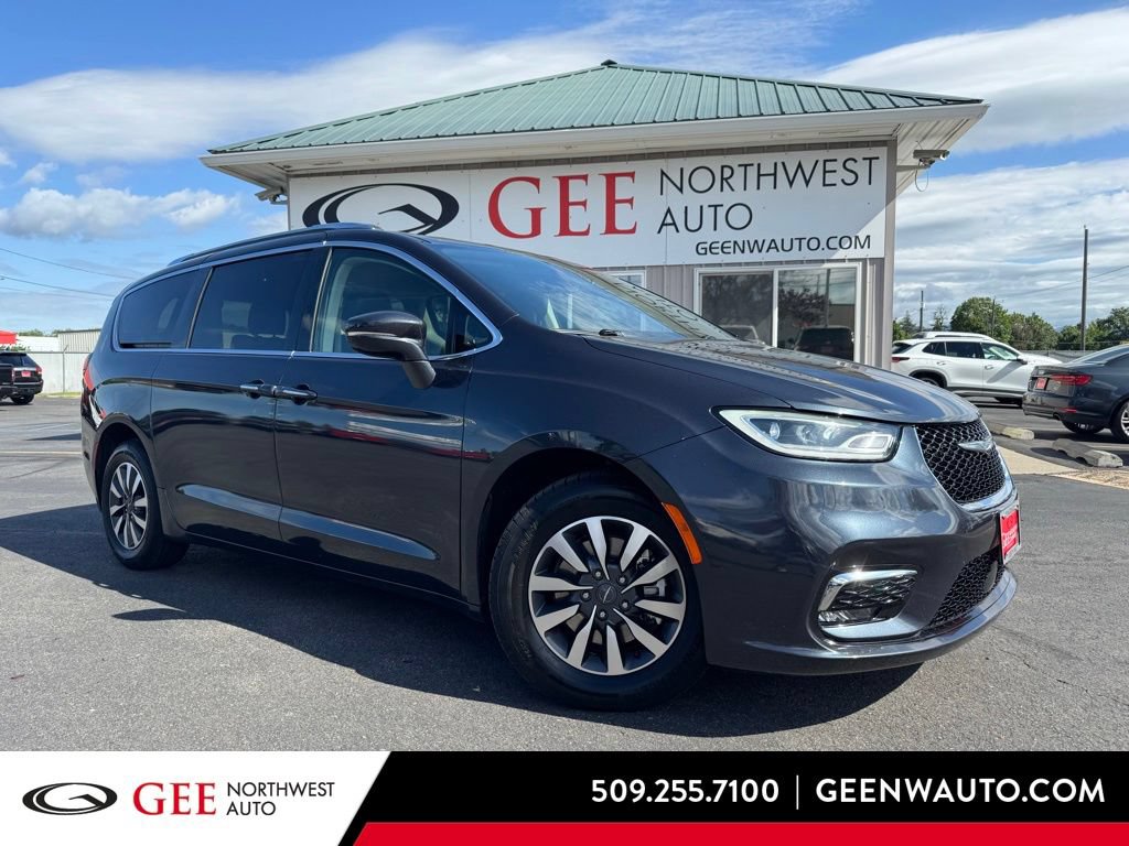 Used 2021 Chrysler Pacifica Touring-L