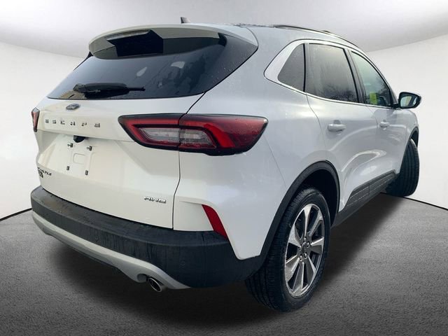 Used 2024 Ford Escape Platinum image 14
