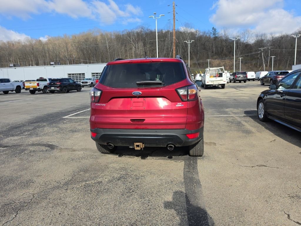 Used 2017 Ford Escape SE w/ Equipment Group 201A image 5