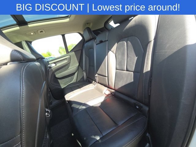Used 2023 Volvo XC40 B5 Plus AWD/4WD image 18