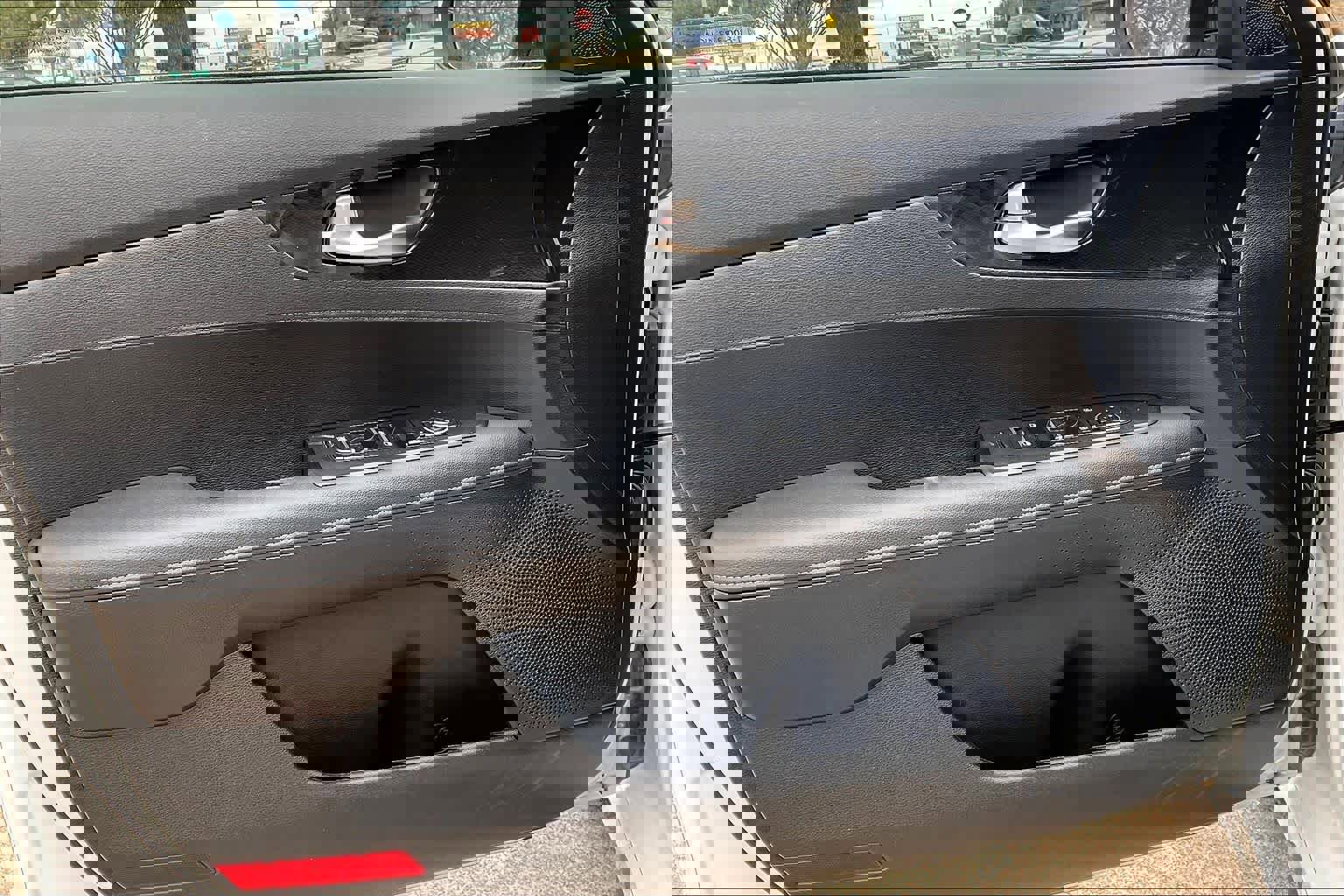 Used 2024 Kia Forte GT-Line image 19