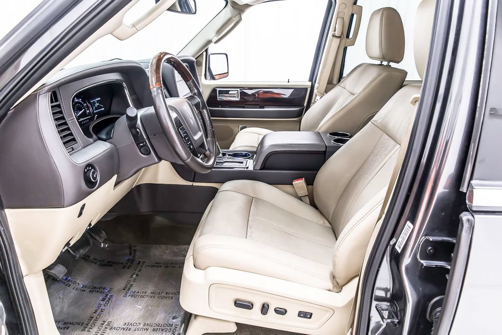 Used 2015 Lincoln Navigator 2WD w/ Equipment Group 101A Reserve image 25