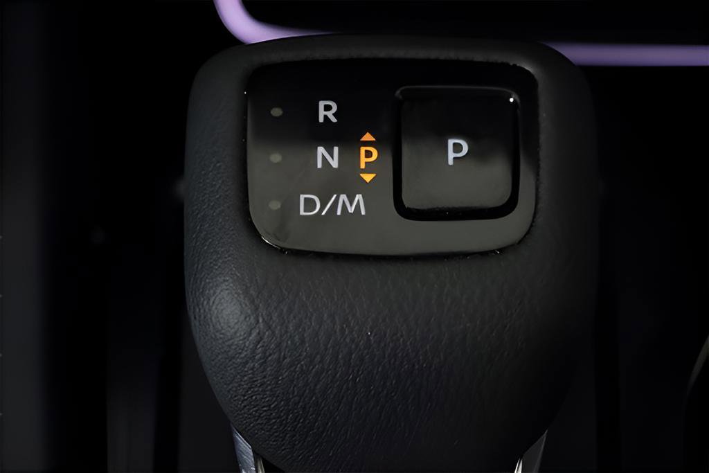 Used 2024 Nissan Rogue SL w/ SL Premium Package image 34