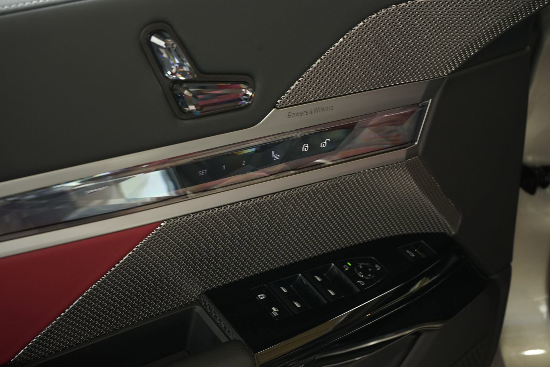 Used 2025 BMW 740i image 21