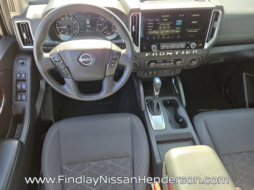 Used 2025 Nissan Frontier SV w/ SV Convenience Package image 13