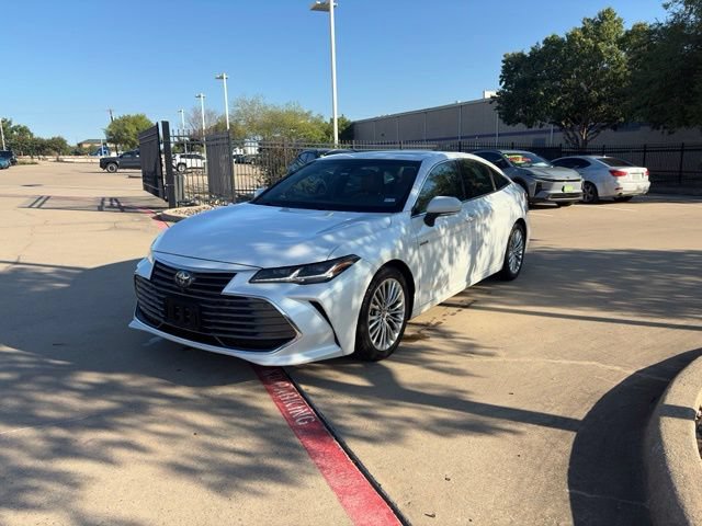 Used 2019 Toyota Avalon Limited w/ Advanced Safety Package FWD video 1