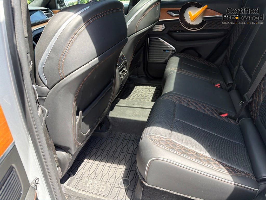 Certified 2023 Jeep Grand Cherokee Summit AWD/4WD image 52