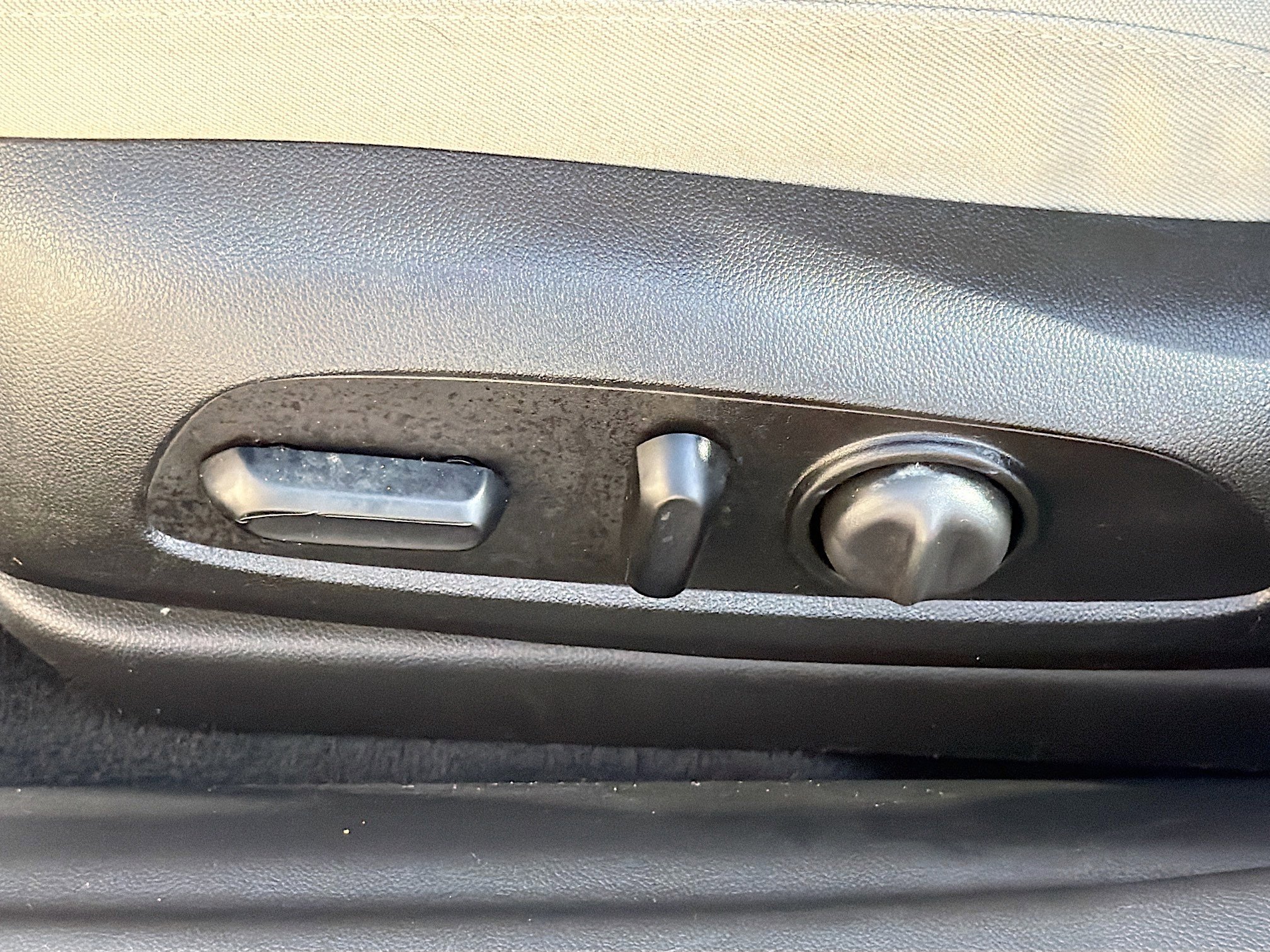 Used 2018 Buick Regal Preferred w/ Sights and Sounds Package FWD image 23