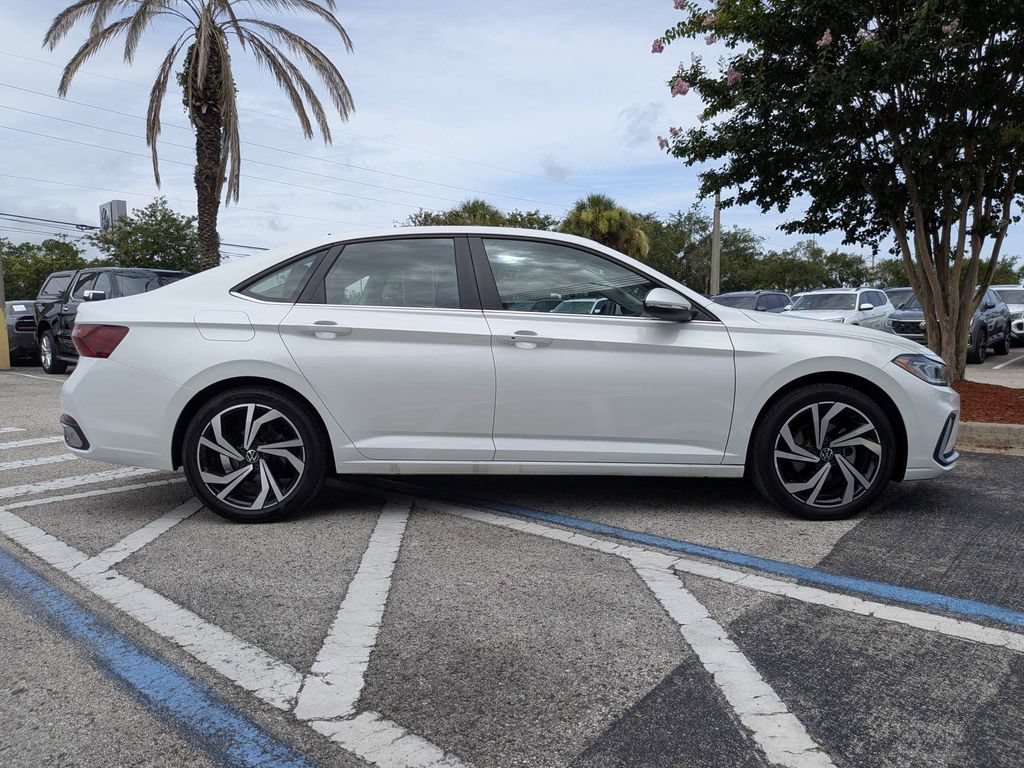 Certified 2026 Volkswagen Jetta SEL FWD image 8