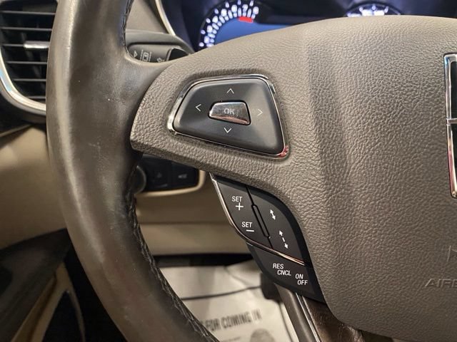 Used 2016 Lincoln MKX Reserve w/ Equipment Group 102A AWD/4WD image 32