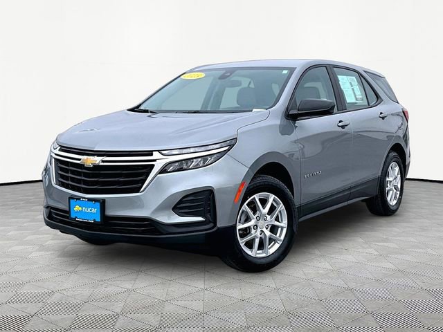 Used 2023 Chevrolet Equinox LS image 3