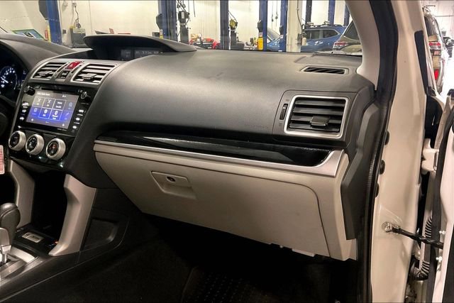 Used 2018 Subaru Forester 2.5i Limited AWD/4WD image 16