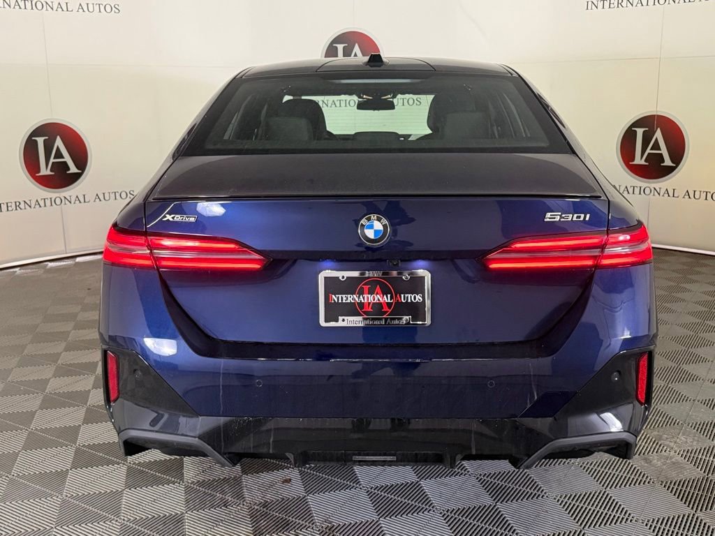 New 2026 BMW 530i xDrive w/ M Sport Package image 7
