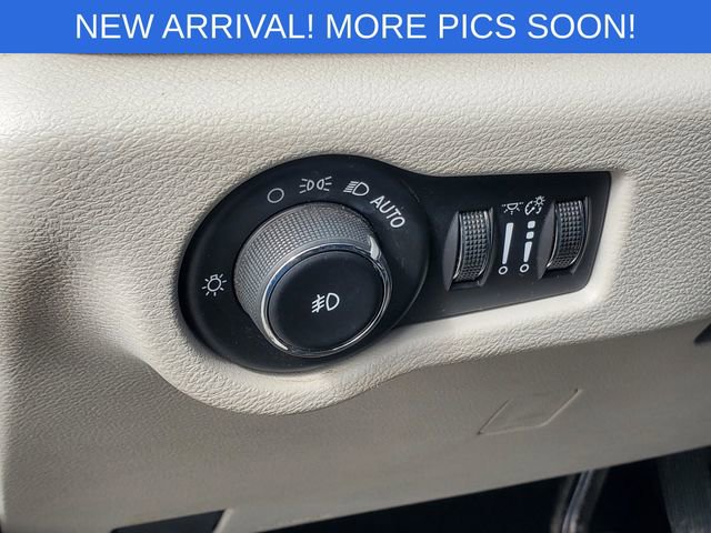 Used 2017 Chrysler Pacifica Touring-L Plus w/ Advanced Safetytec Group image 9