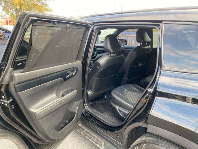 Used 2021 Toyota Highlander XSE image 27