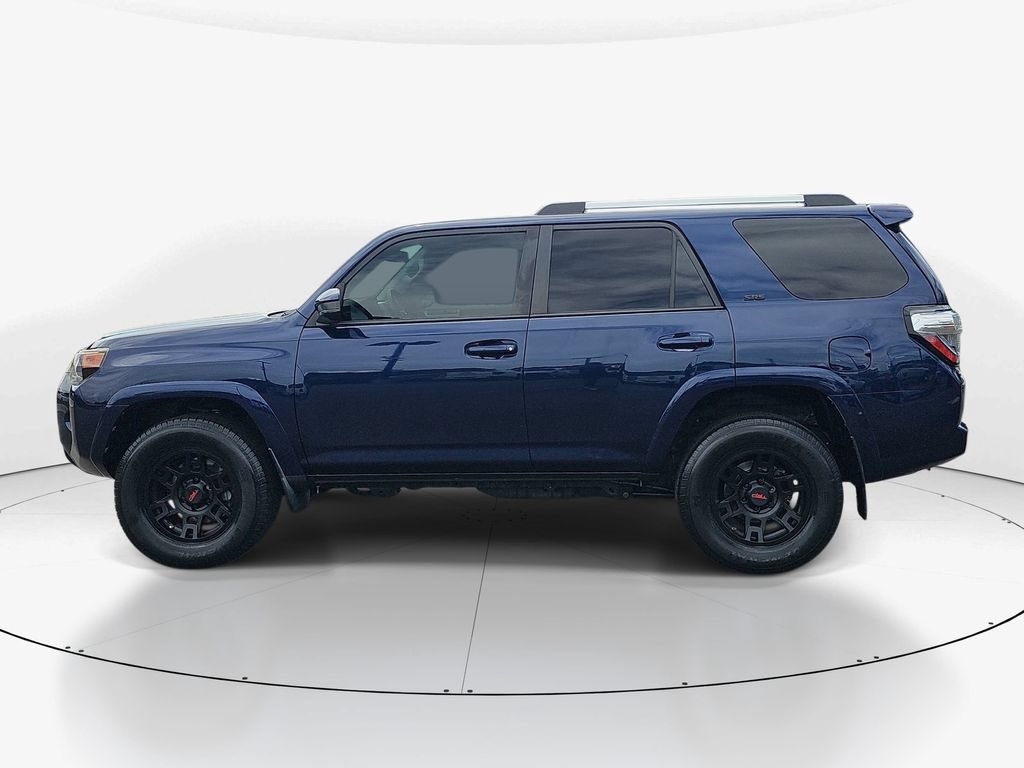 Used 2019 Toyota 4Runner SR5 AWD/4WD image 10