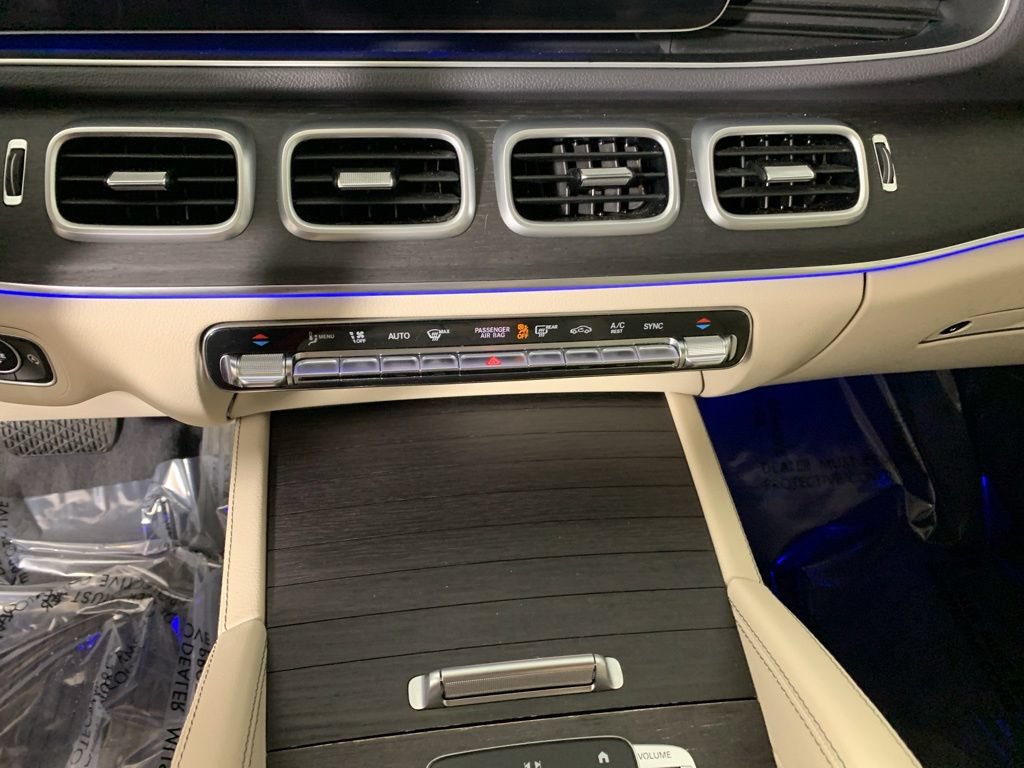 Used 2020 Mercedes-Benz GLE 350 4MATIC w/ Premium Package image 15