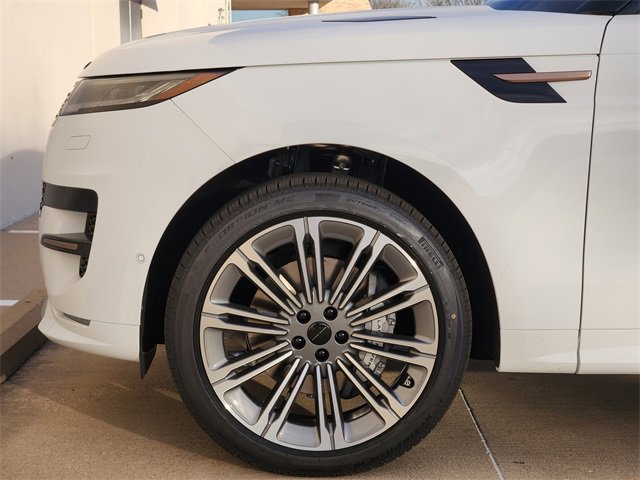 New 2026 Land Rover Range Rover Sport Dynamic SE image 6