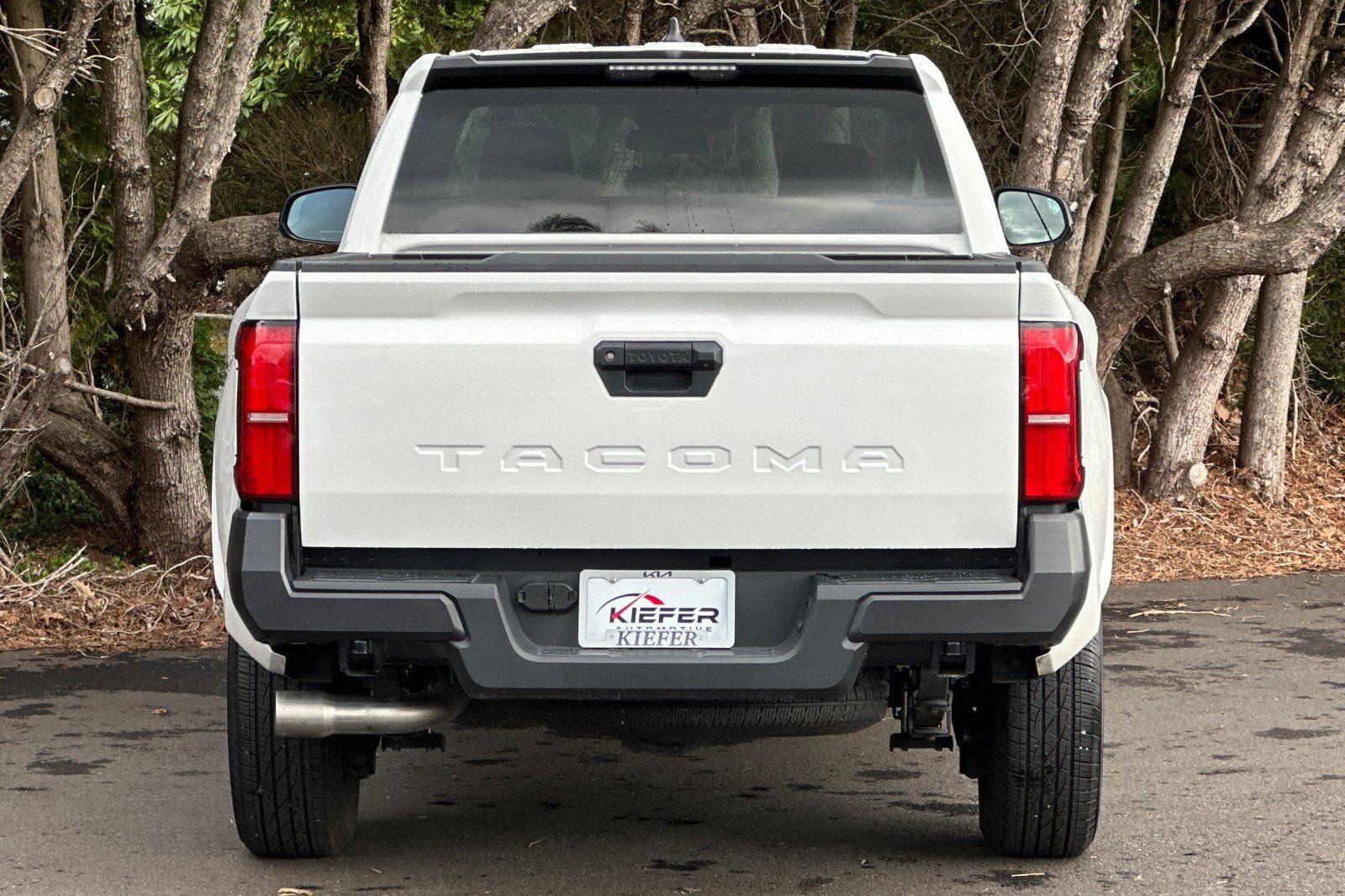 Used 2024 Toyota Tacoma SR RWD image 5