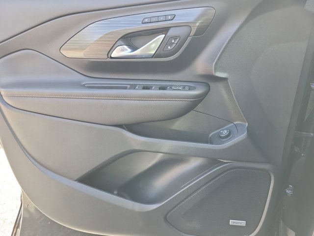 Used 2021 GMC Terrain SLT w/ Infotainment Package II image 35