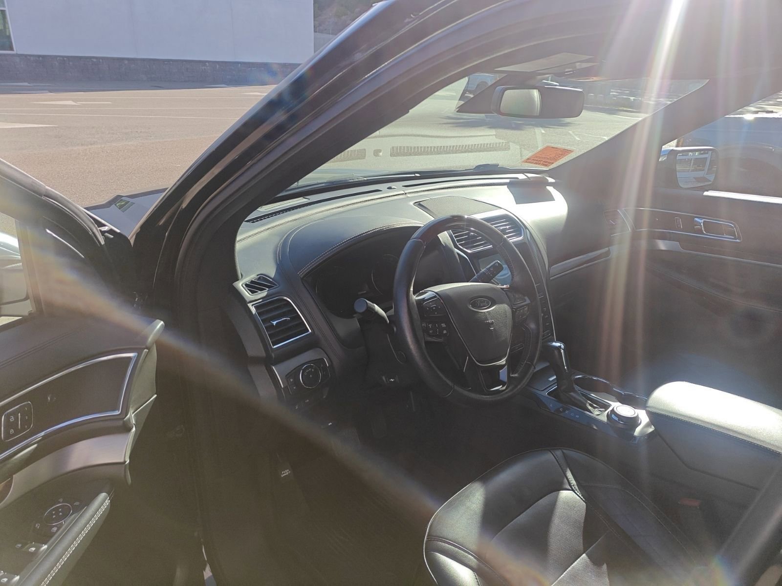 Certified 2017 Ford Explorer Platinum AWD/4WD image 5