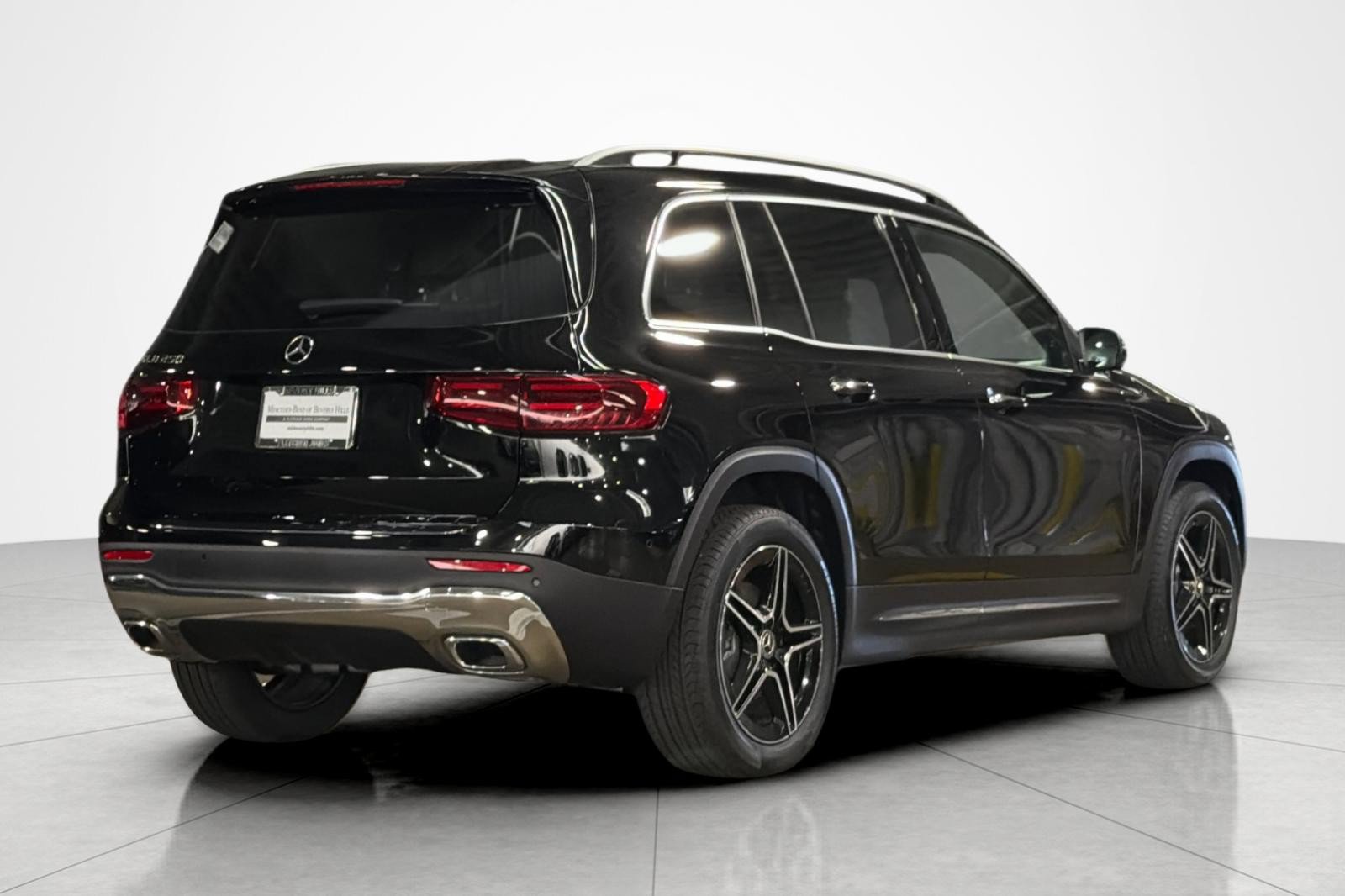 New 2026 Mercedes-Benz GLB 250 image 5