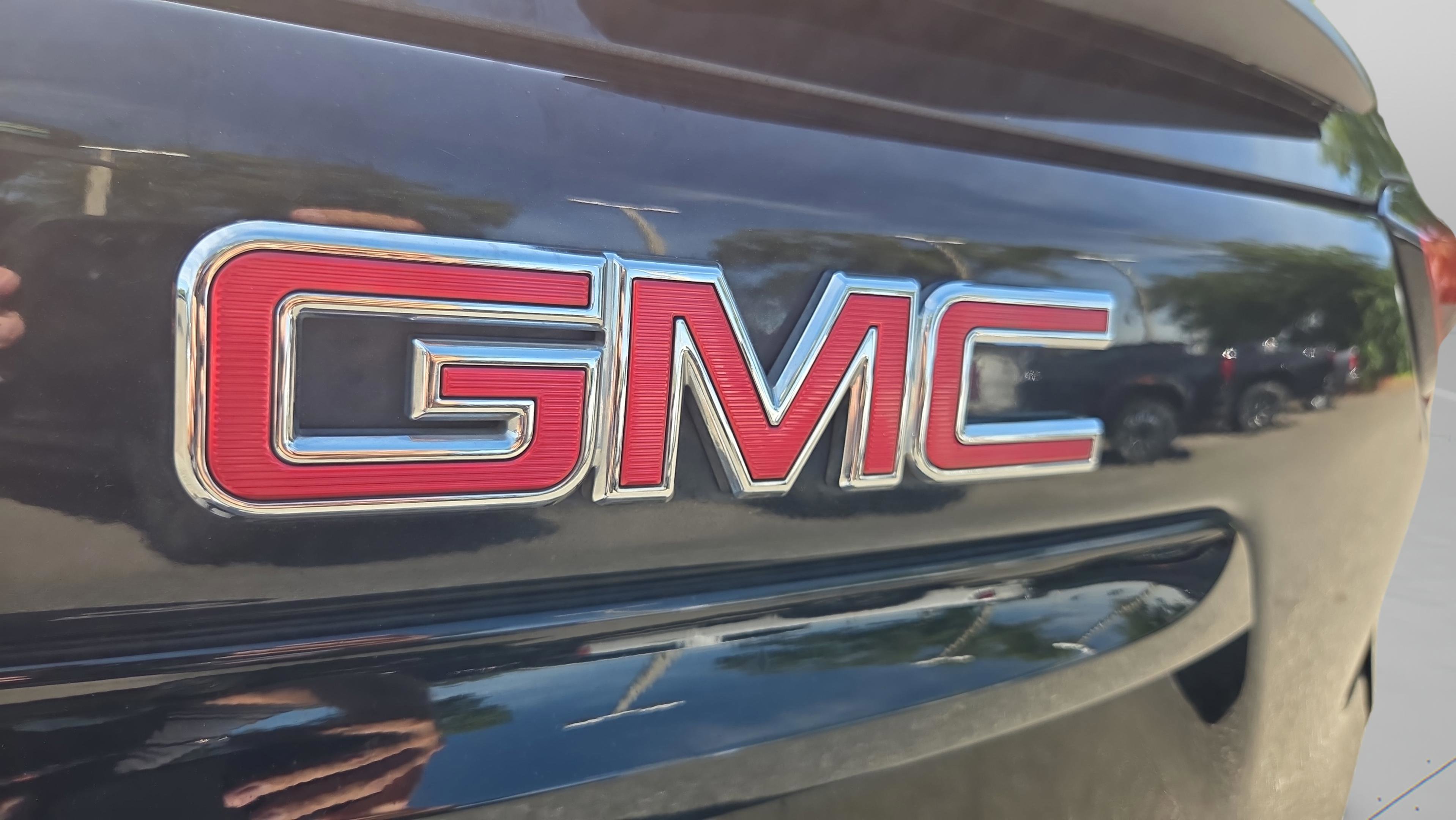 Used 2021 GMC Terrain SLE w/ Driver Convenience Package FWD image 31