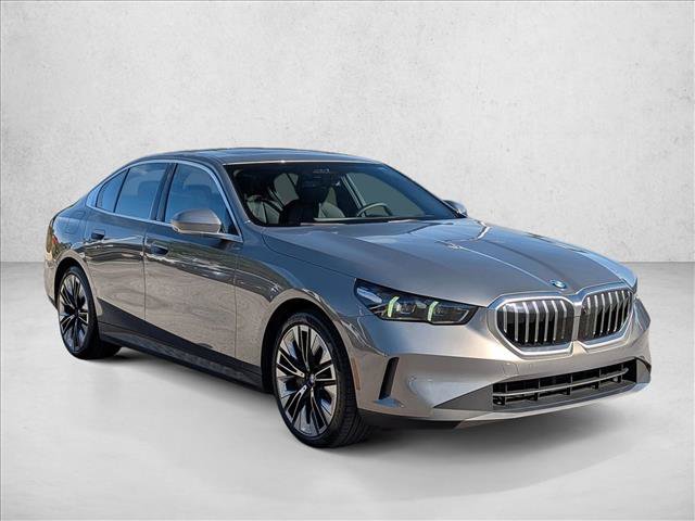 Certified 2026 BMW 540i xDrive AWD/4WD image 3