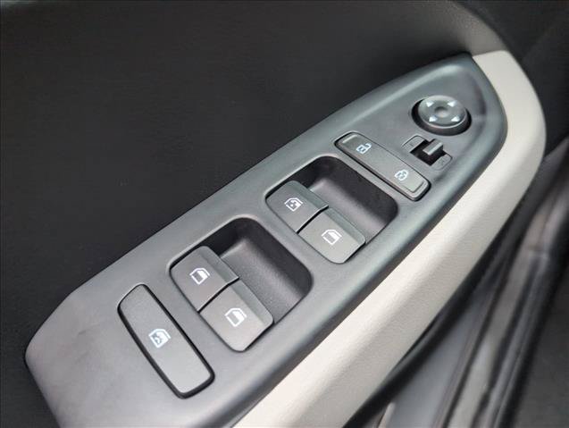 New 2026 Hyundai Venue SEL FWD image 21