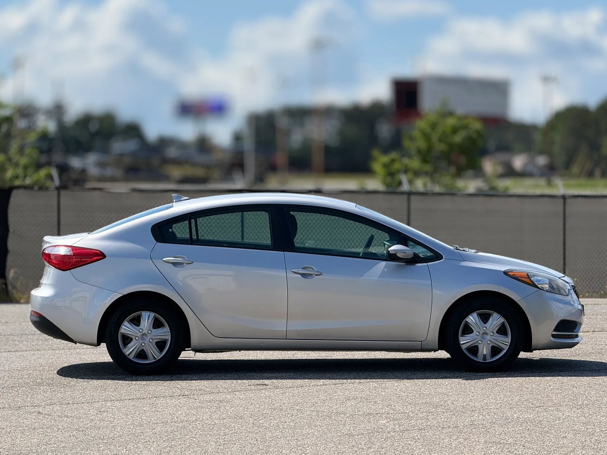 Used 2015 Kia Forte LX FWD image 7