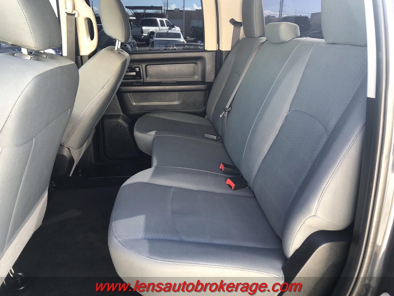 Used 2018 RAM 2500 Tradesman w/ Chrome Appearance Group image 18