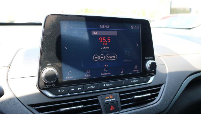 Used 2020 Nissan Altima 2.5 SR FWD image 11