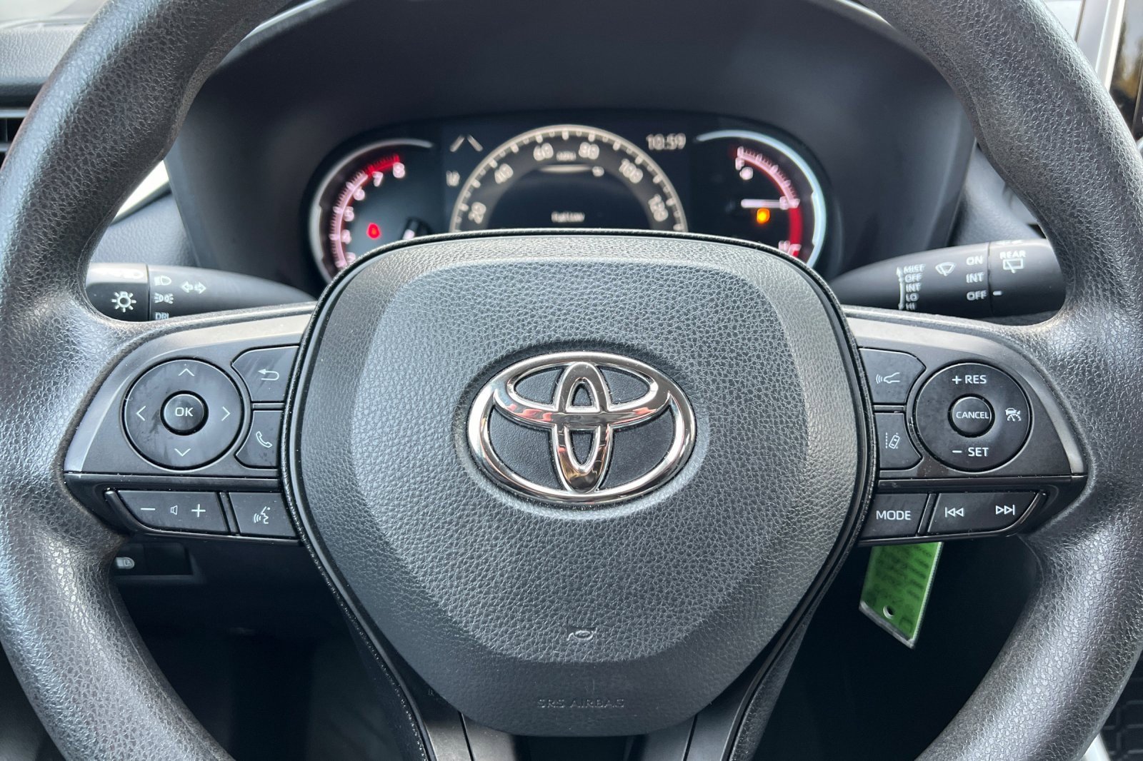 Used 2024 Toyota RAV4 LE image 29