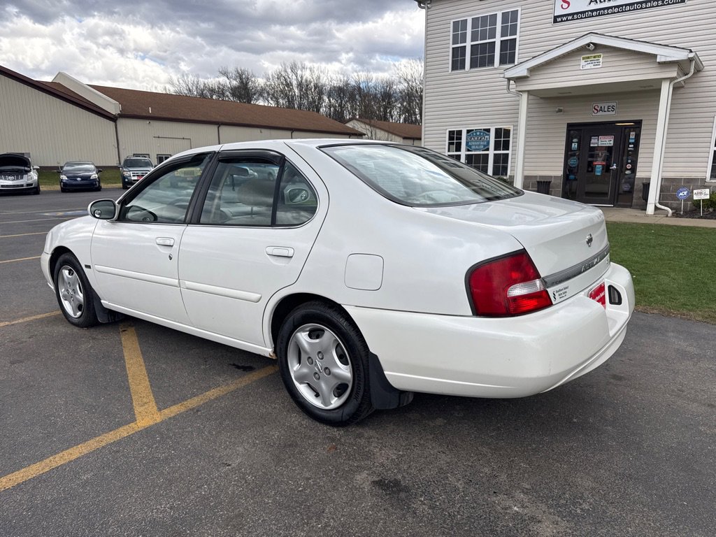 Used 2001 Nissan Altima GXE image 8