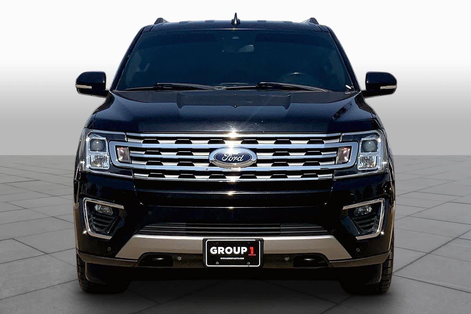 Used 2019 Ford Expedition Limited w/ Driver Assistance Package AWD/4WD image 4