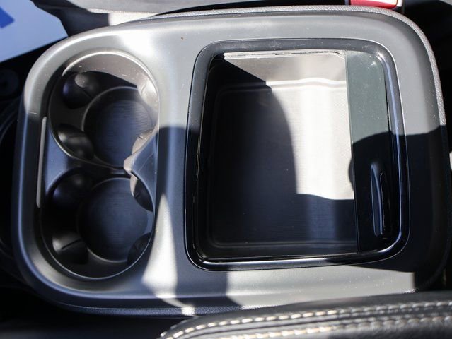 Used 2024 Chrysler Pacifica Limited FWD image 29