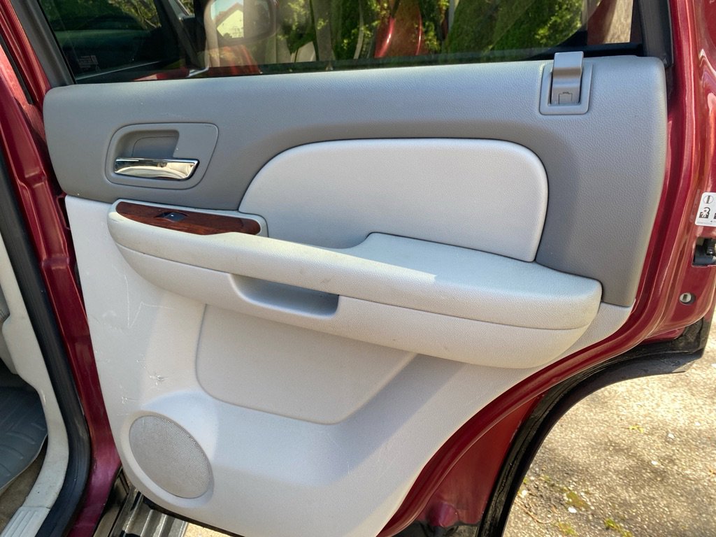 Used 2010 Chevrolet Tahoe LT AWD/4WD image 19