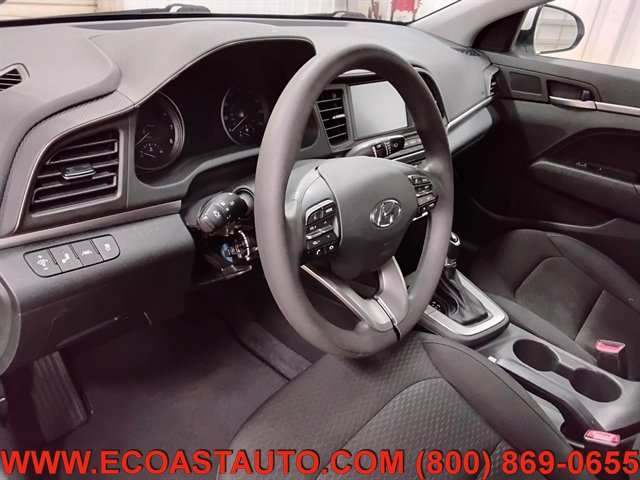 Used 2020 Hyundai Elantra SEL w/ Cargo Package (C1) FWD image 11