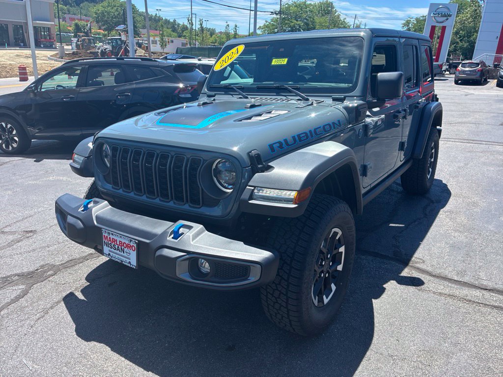 Used 2024 Jeep Wrangler Unlimited Rubicon 4xe AWD/4WD image 3