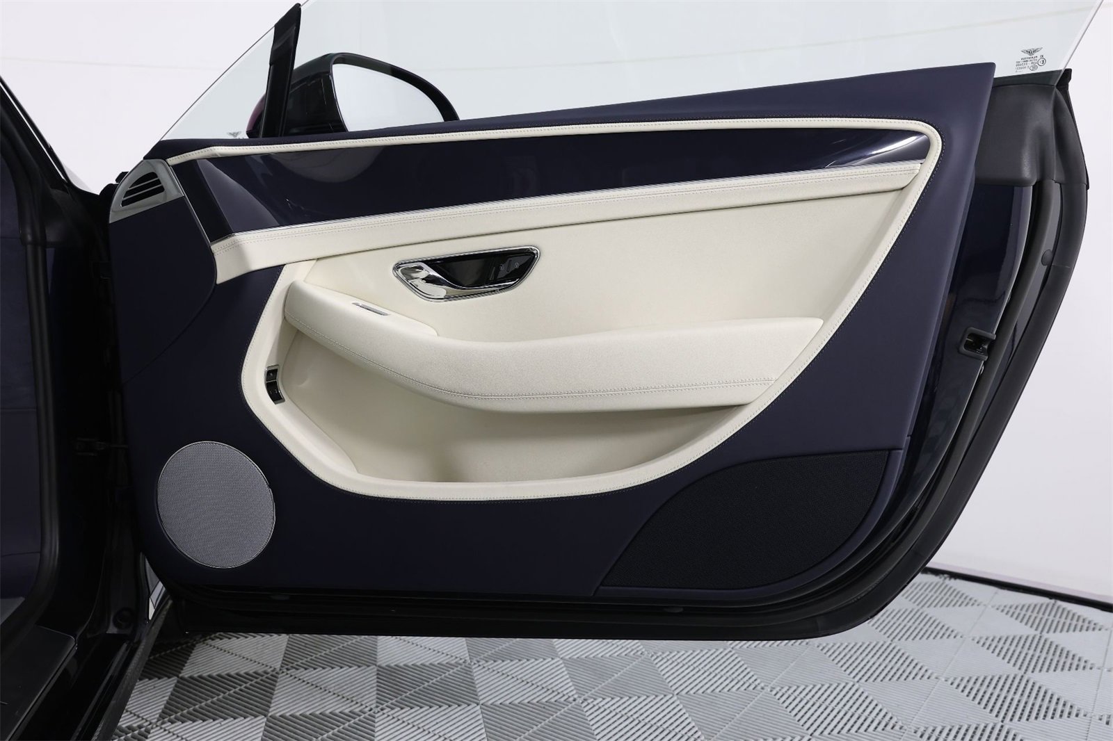 New 2026 Bentley Continental GT image 27