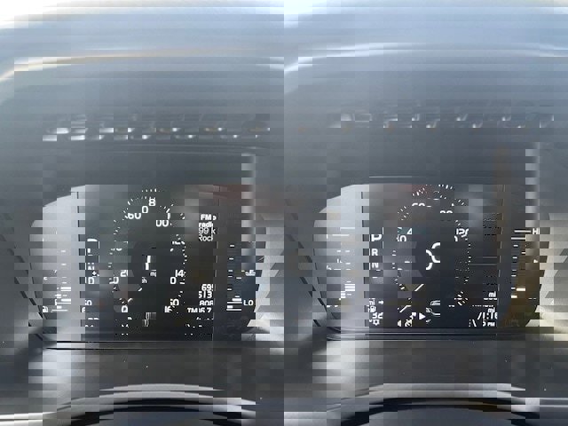 Used 2019 Volvo XC90 T5 Momentum w/ Protection Package image 18