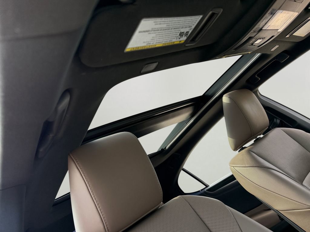 Used 2022 Lexus ES 350 350 w/ Premium Package image 6