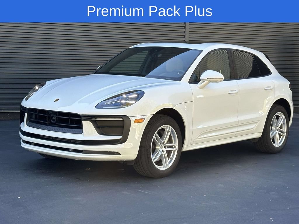 Certified 2025 Porsche Macan AWD/4WD video 1