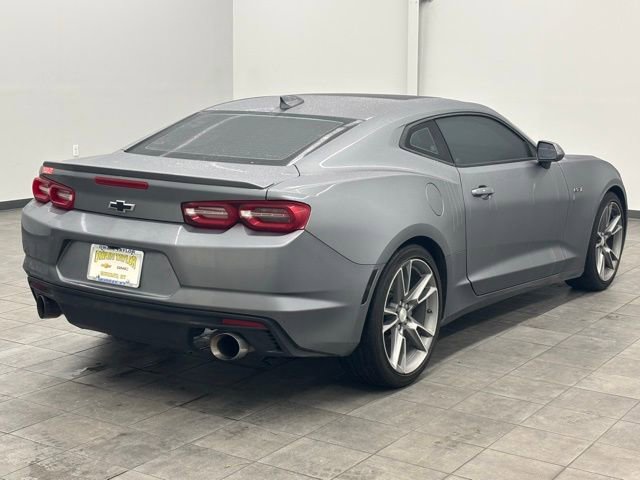 Used 2020 Chevrolet Camaro LT image 2