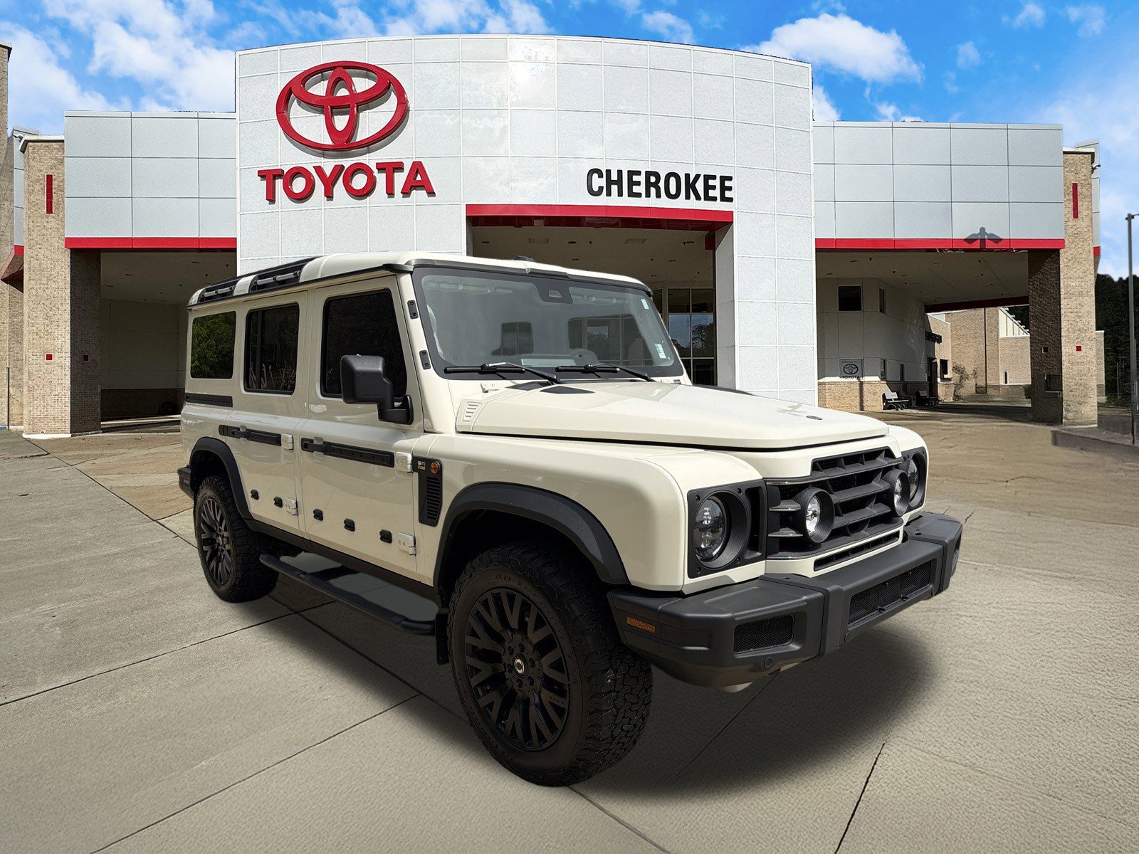 Used 2024 INEOS Grenadier Fieldmaster Edition image 3