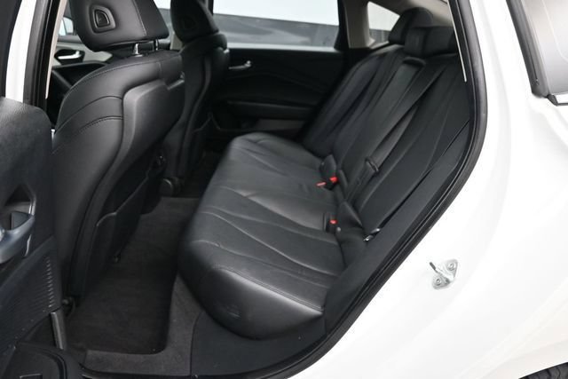 Used 2023 Acura TLX FWD image 5