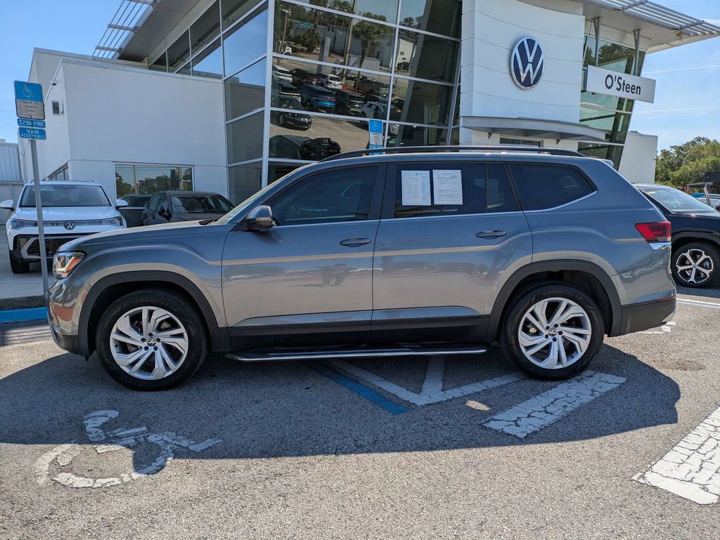 Certified 2023 Volkswagen Atlas SE w/ Panoramic Sunroof Package FWD image 3