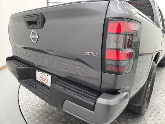 Used 2024 Nissan Frontier SV image 24