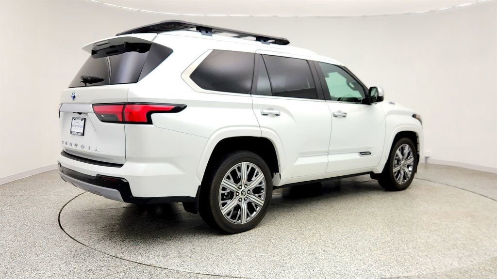 Used 2024 Toyota Sequoia Capstone AWD/4WD image 5